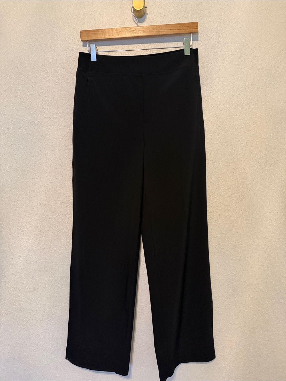 Perfect Athleta black wide leg pants 8 - Picture 3 of 9